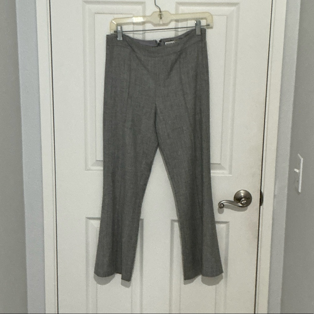 Alice + Olivia Kick Flair size 2 fully lined Gray Women's Pants